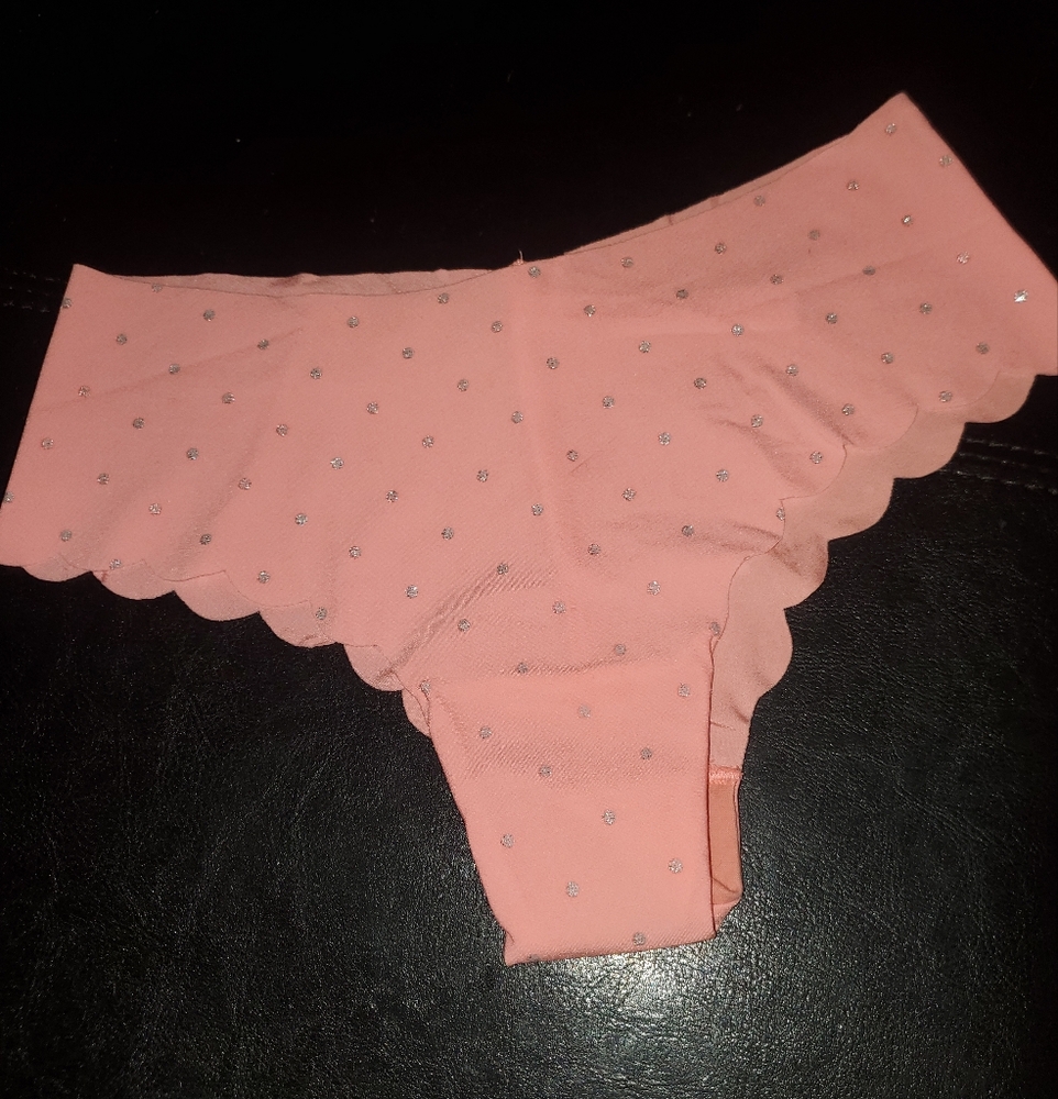 PINK Victoria's Secret Pink High Waisted Scalloped Panties